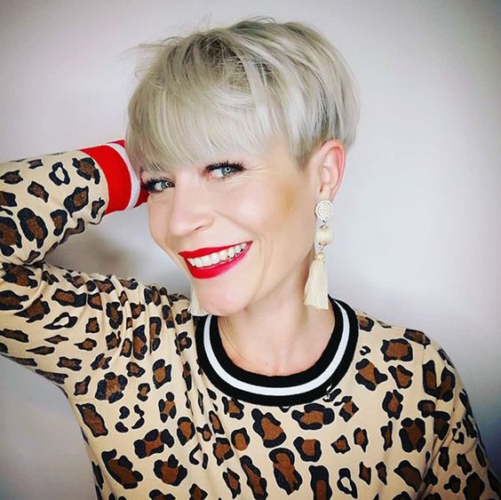 Short Haircuts for Women over 50 | Beauty Logic Blog